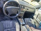 Mercedes-Benz E 230 1997 годаfor1 900 000 тг. в Экибастуз – фото 4