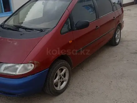 Volkswagen Sharan 1996 года за 1 500 000 тг. в Жанатас – фото 5