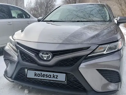 Toyota Camry 2020 года за 12 250 000 тг. в Усть-Каменогорск