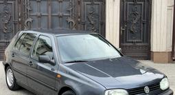 Volkswagen Golf 1996 годаүшін2 200 000 тг. в Тараз
