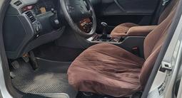 Mercedes-Benz E 200 2000 года за 3 200 000 тг. в Атырау – фото 2