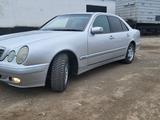Mercedes-Benz E 200 2000 года за 3 200 000 тг. в Атырау – фото 5