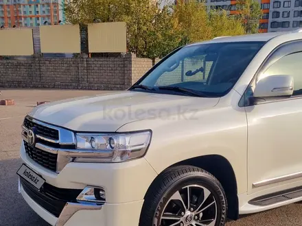 Toyota Land Cruiser 2020 года за 38 000 000 тг. в Алматы – фото 3