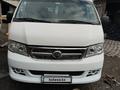 Toyota Hiace 2015 года за 10 000 000 тг. в Астана