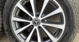 Диски с зимней резиной Мерседес за 350 000 тг. в Алматы
