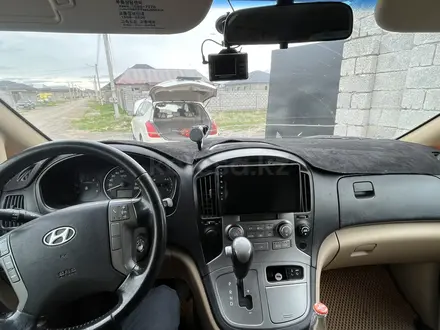 Hyundai Starex 2009 года за 10 000 000 тг. в Шымкент – фото 14