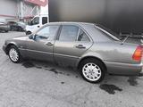 Mercedes-Benz C 200 1993 года за 2 000 000 тг. в Усть-Каменогорск – фото 4