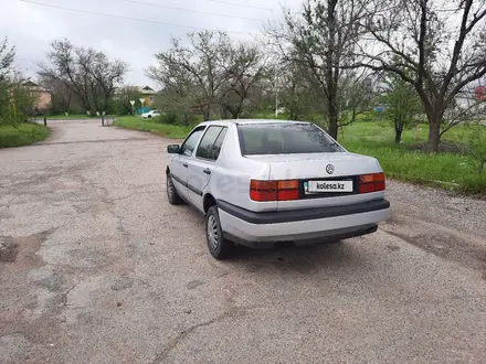 Volkswagen Vento 1992 года за 1 150 000 тг. в Алматы – фото 5