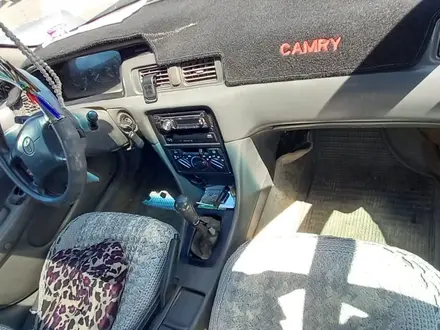 Toyota Camry 1998 годаүшін3 500 000 тг. в Жанакорган – фото 2