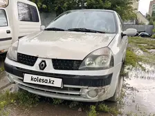 Renault Clio, 2002
