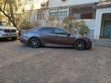 Toyota Camry 2023 года за 14 000 000 тг. в Атырау – фото 2