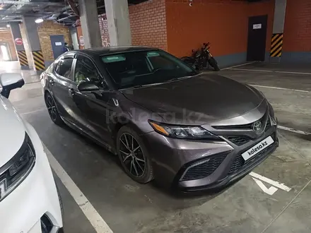 Toyota Camry 2023 года за 14 000 000 тг. в Атырау – фото 9