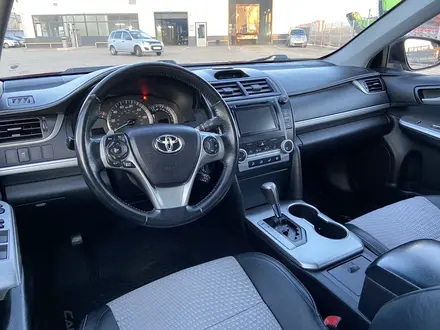 Toyota Camry 2014 года за 5 600 000 тг. в Уральск – фото 15