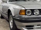 BMW 730 1990 годаfor1 250 000 тг. в Караганда – фото 2