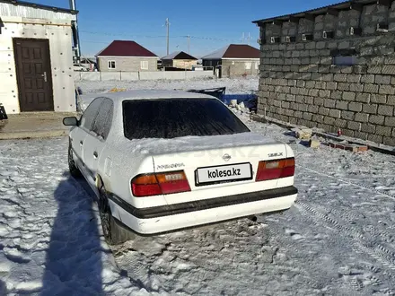 Nissan Primera 1990 года за 300 000 тг. в Актобе – фото 2