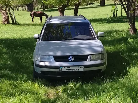 Volkswagen Passat 2000 года за 2 150 000 тг. в Шымкент – фото 5