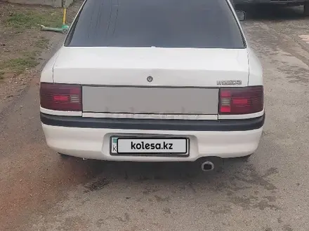 Mazda 323 1992 года за 750 000 тг. в Шымкент – фото 2