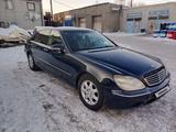 Mercedes-Benz S 320 2002 года за 3 850 000 тг. в Семей – фото 2