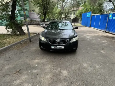 Toyota Camry 2006 года за 3 800 000 тг. в Алматы – фото 2