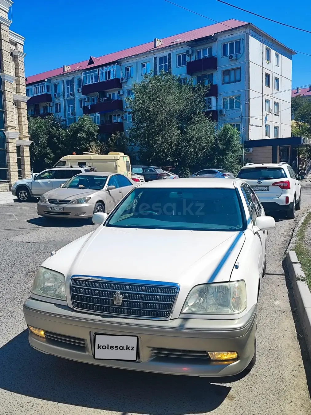 Toyota Crown, 2003