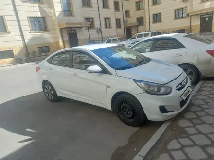 Hyundai Accent 2014 года за 3 999 000 тг. в Актау – фото 2