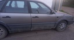 Volkswagen Passat 1991 годаfor850 000 тг. в Астана – фото 3