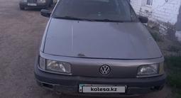 Volkswagen Passat 1991 годаfor850 000 тг. в Астана – фото 2