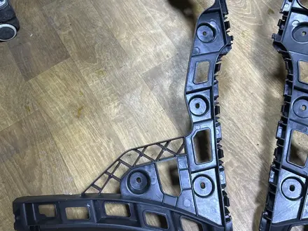 Кронштейн бампера задний салазка левая правая 6ru807393, 6RU807394 за 7 200 тг. в Астана – фото 3