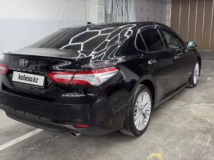 Toyota Camry 2020 года за 13 000 000 тг. в Астана – фото 6