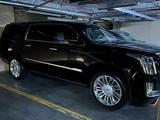 Cadillac Escalade 2018 годаfor35 000 000 тг. в Алматы – фото 2