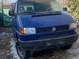 Volkswagen Caravelle 1994 года за 1 600 000 тг. в Алматы