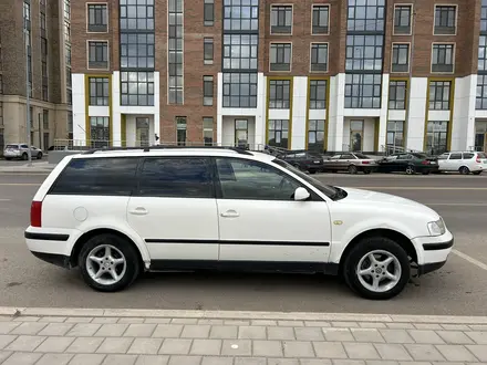 Volkswagen Passat 1998 года за 1 850 000 тг. в Астана – фото 2