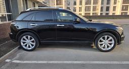 Infiniti FX35 2005 года за 3 800 000 тг. в Астана – фото 2