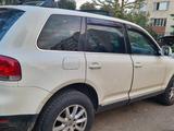 Volkswagen Touareg 2004 годаүшін5 555 555 тг. в Алматы