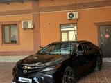 Toyota Camry 2018 года за 11 500 000 тг. в Аральск