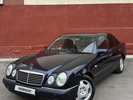 Mercedes-Benz E 300 1998 года за 3 300 000 тг. в Астана