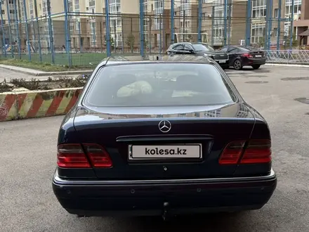 Mercedes-Benz E 300 1998 года за 3 300 000 тг. в Астана – фото 6