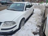 Volkswagen Passat 2001 года за 1 800 000 тг. в Актобе – фото 3