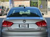 Volkswagen Passat 2014 года за 4 850 000 тг. в Алматы – фото 4