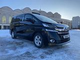 Toyota Vellfire 2017 годаүшін8 500 000 тг. в Уральск