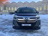 Toyota Vellfire 2017 года за 8 500 000 тг. в Уральск – фото 2