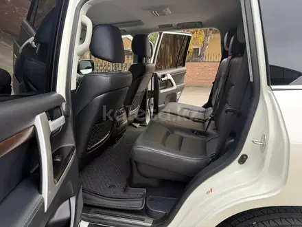 Toyota Land Cruiser 2018 годаүшін39 500 000 тг. в Усть-Каменогорск – фото 12