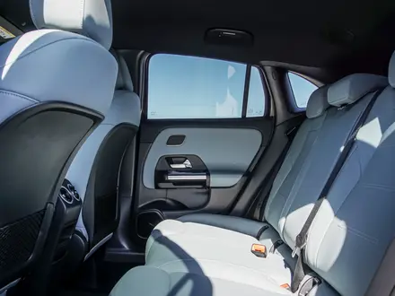 Mercedes-Benz GLA 250 4MATIC 2025 года за 38 000 000 тг. в Атырау – фото 16