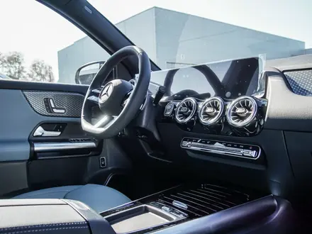 Mercedes-Benz GLA 250 4MATIC 2025 года за 38 000 000 тг. в Атырау – фото 14