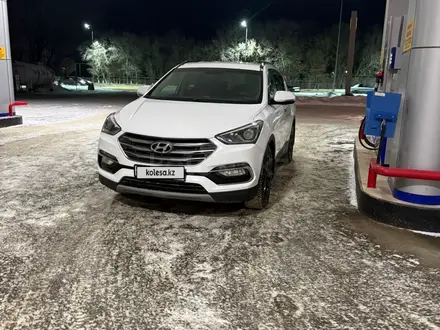 Hyundai Santa Fe 2018 года за 9 500 000 тг. в Уральск