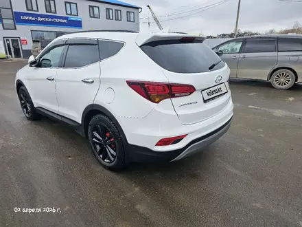 Hyundai Santa Fe 2018 года за 9 500 000 тг. в Уральск – фото 4