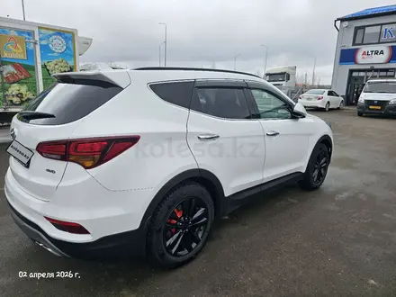Hyundai Santa Fe 2018 года за 9 500 000 тг. в Уральск – фото 6