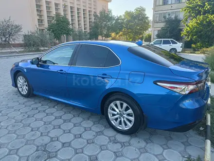 Toyota Camry 2019 года за 10 500 000 тг. в Актау – фото 5