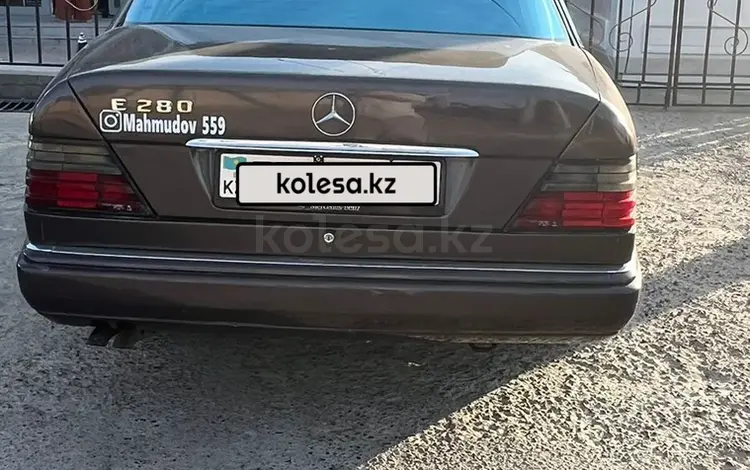 Mercedes-Benz E 280 1993 годаүшін2 000 000 тг. в Шымкент