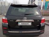 Toyota Highlander 2012 года за 15 700 000 тг. в Алматы – фото 2